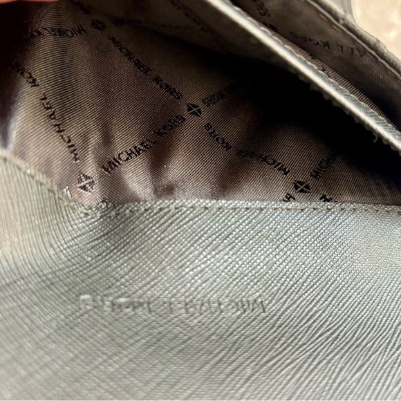 NWOT Michael Kors Large Saffiano Leather Jet Set Wallet - Picture 6 of 8